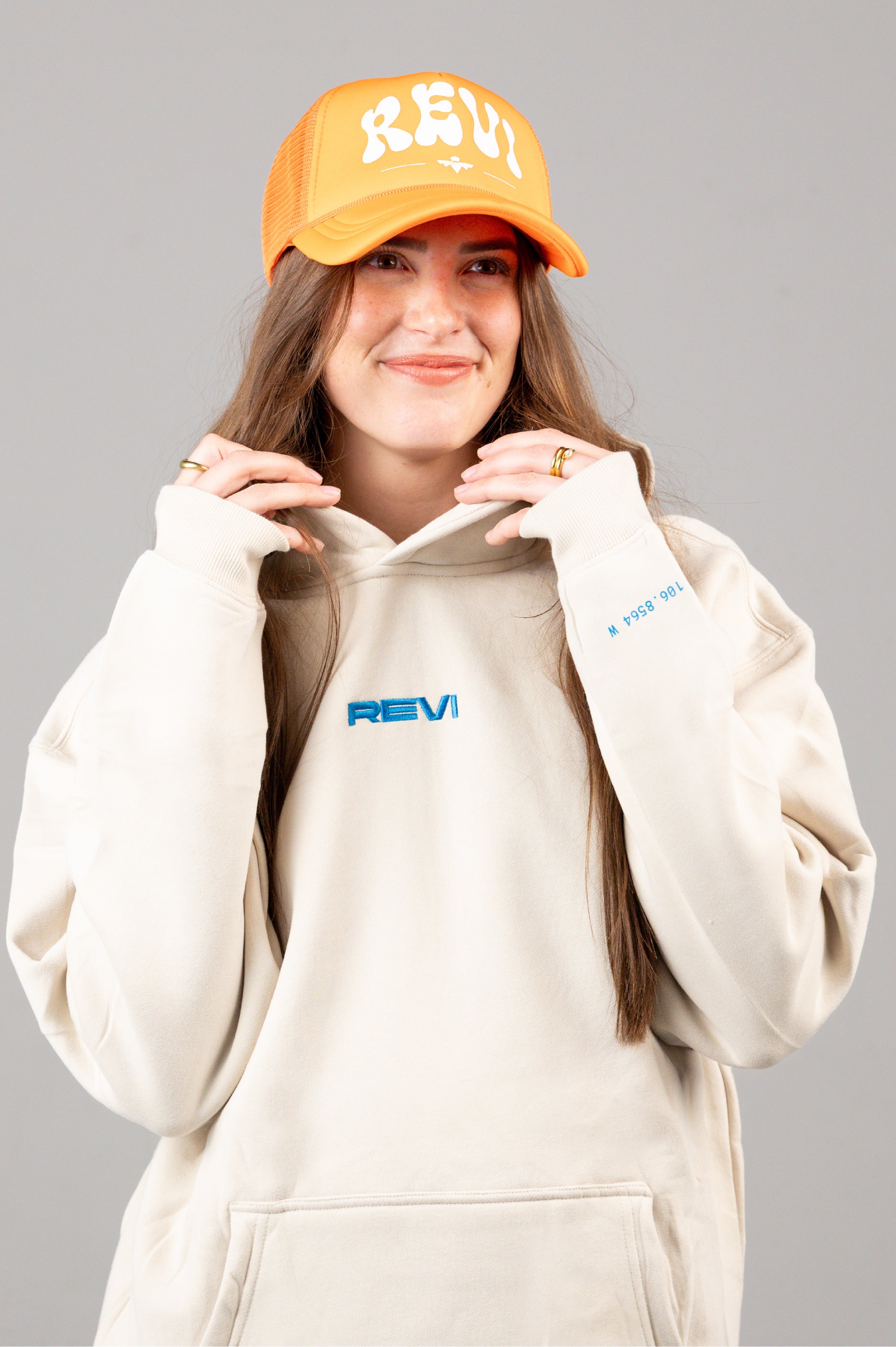 Revi Apres Hat