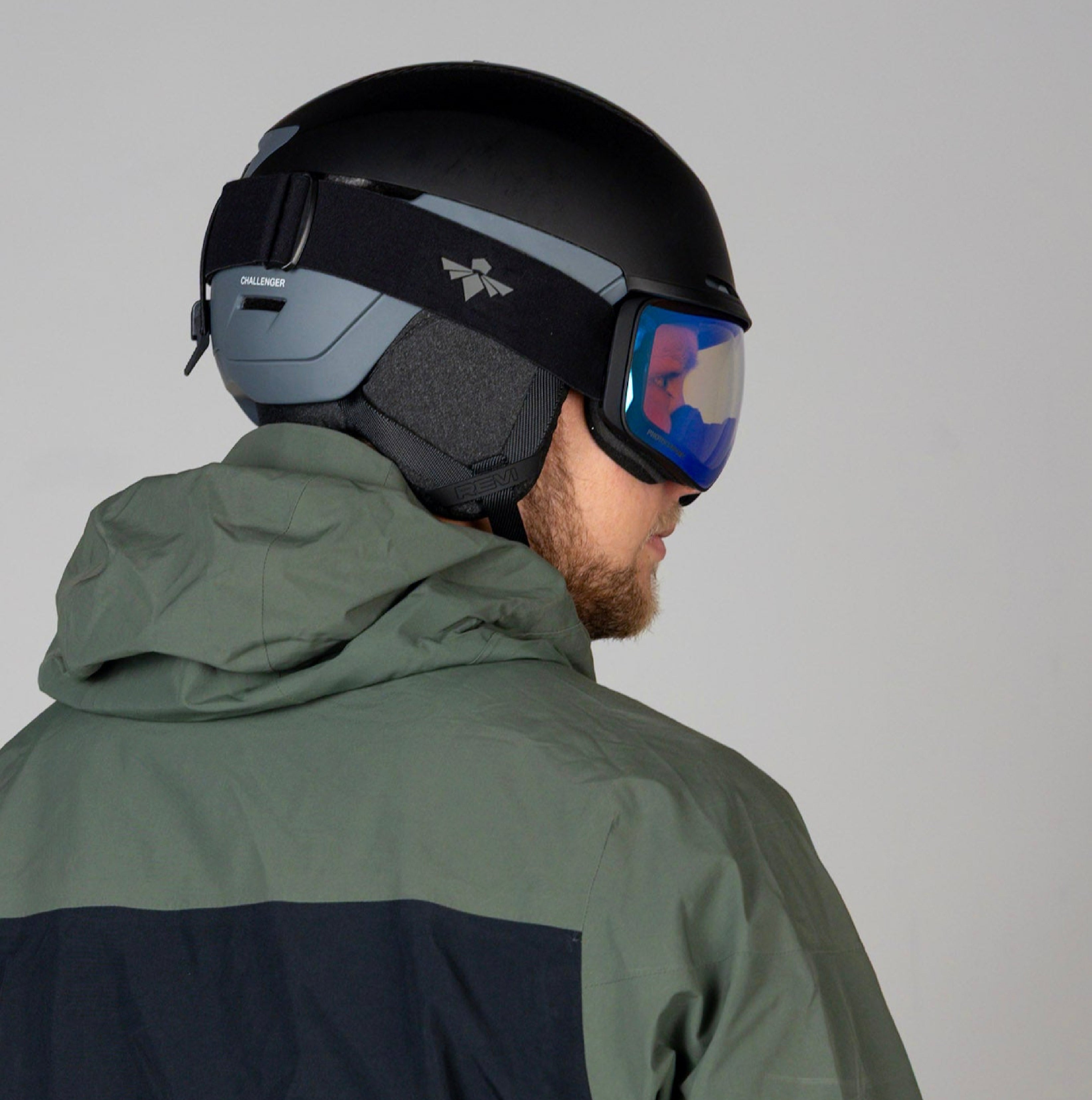 The Catalyst // PHOTOCHROMIC