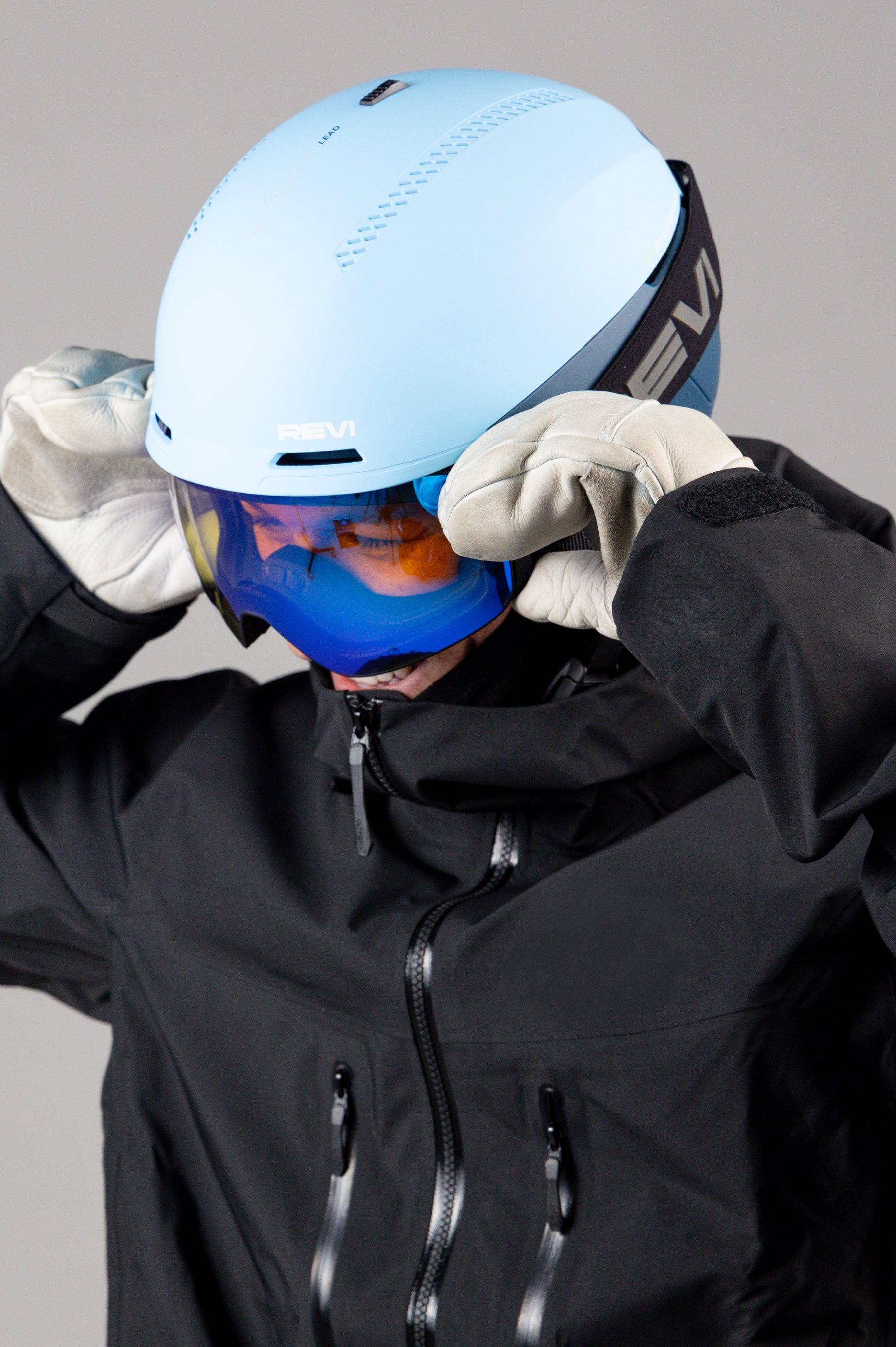 The Challenger Helmet